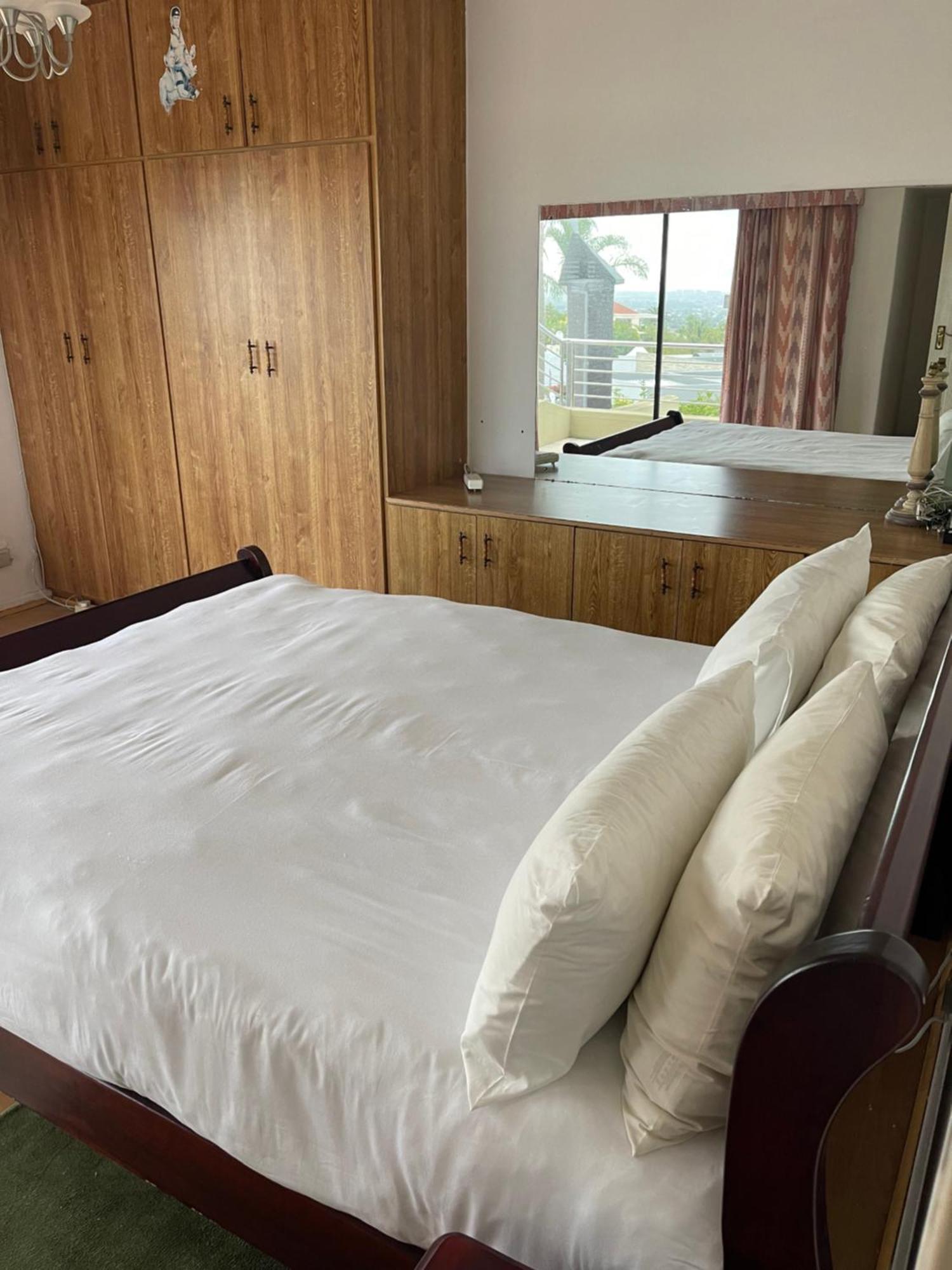 19 Boekenhout Homestay *